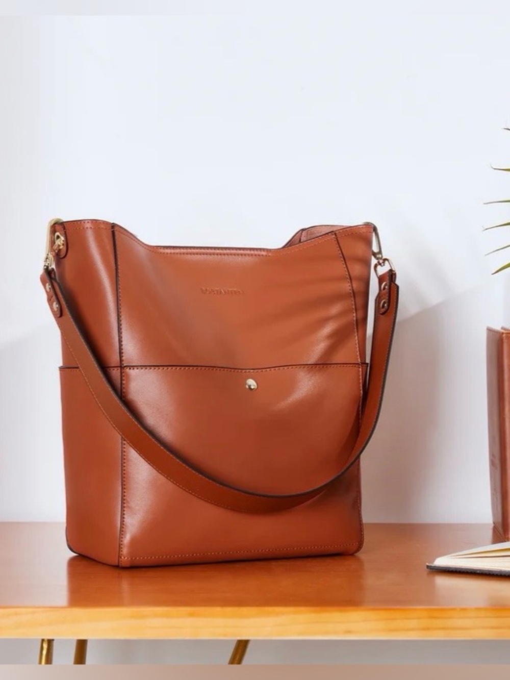 BOSTANTEN Genuine Leather Hobo Bucket Shoulder Bag Cognac Brown Gold Hardware